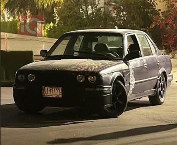 بی ئێم دەبڵیو سیریەس 3 1992  بۆ فرۆشتن لە عێراق - دیالە